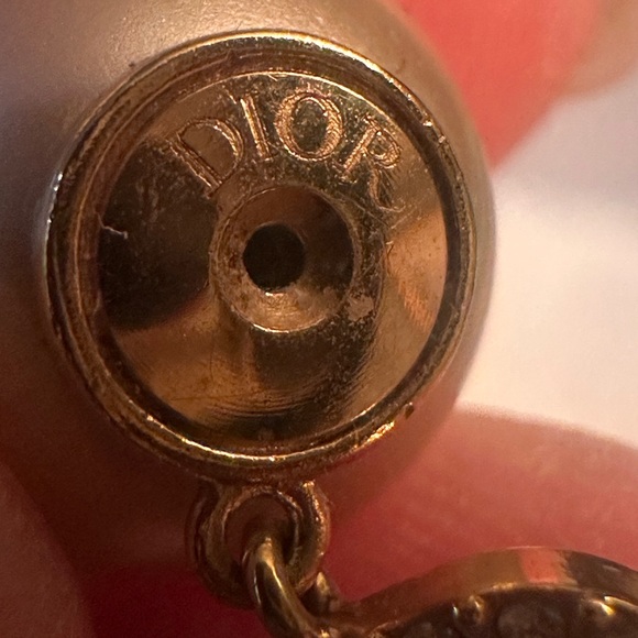 Dior Tribales Earrings
Pink-Finish Metal with Pink Resin Pearl and Crystals - Picture 9 of 16